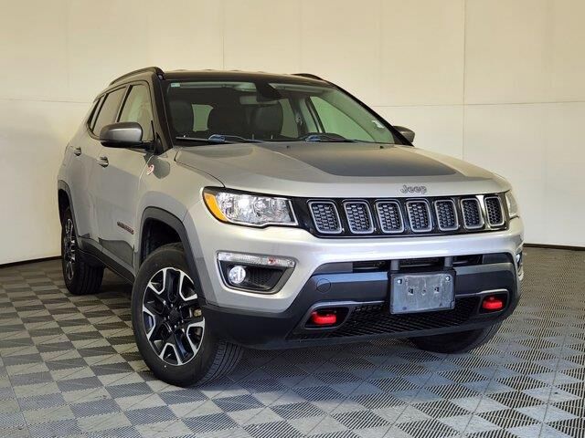 2020 Jeep Compass Trailhawk — photo 1 of 13