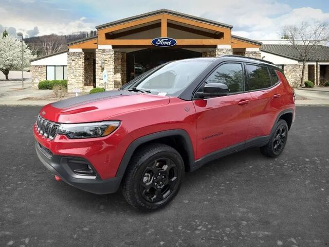 2023 Jeep Compass Trailhawk