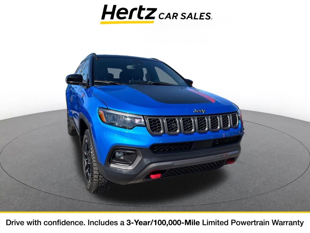 2025 Jeep Compass Trailhawk — photo 1 of 1
