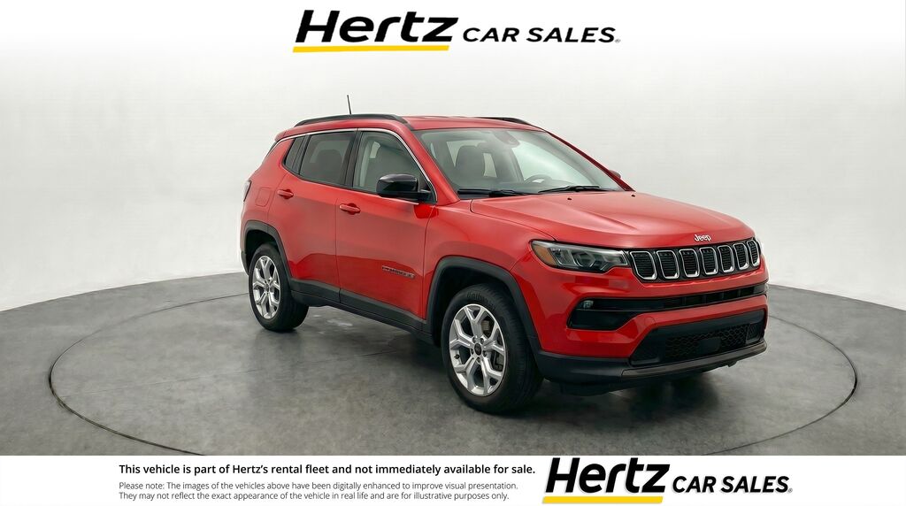 2025 Jeep Compass Trailhawk — photo 1 of 33