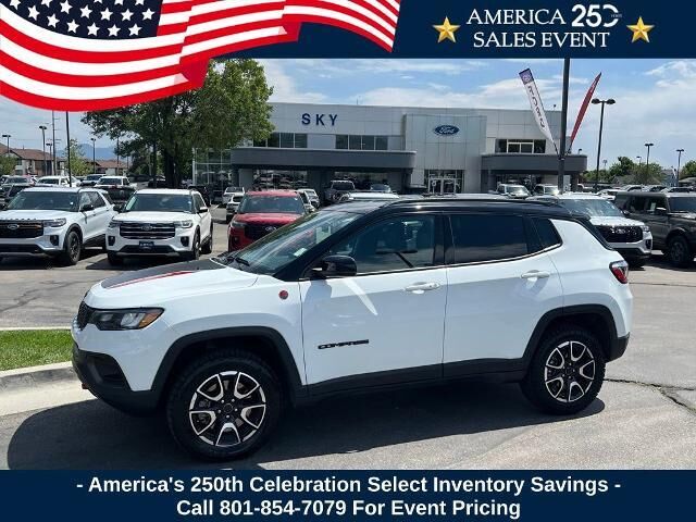 2025 Jeep Compass Trailhawk