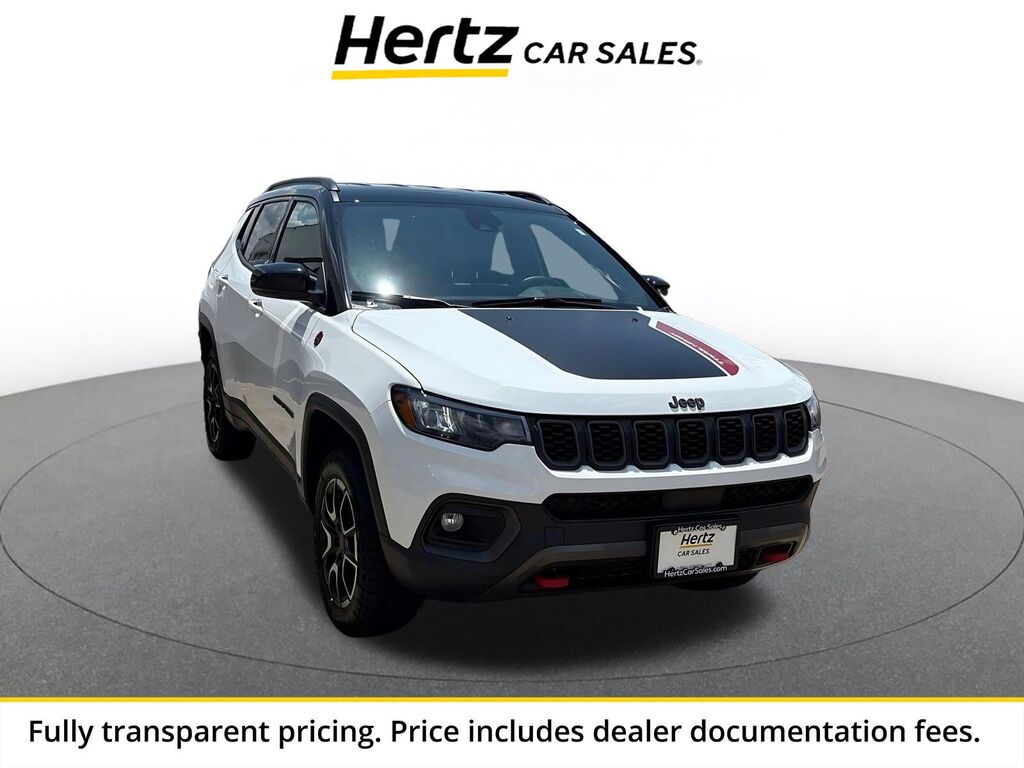 2025 Jeep Compass Trailhawk — photo 1 of 1