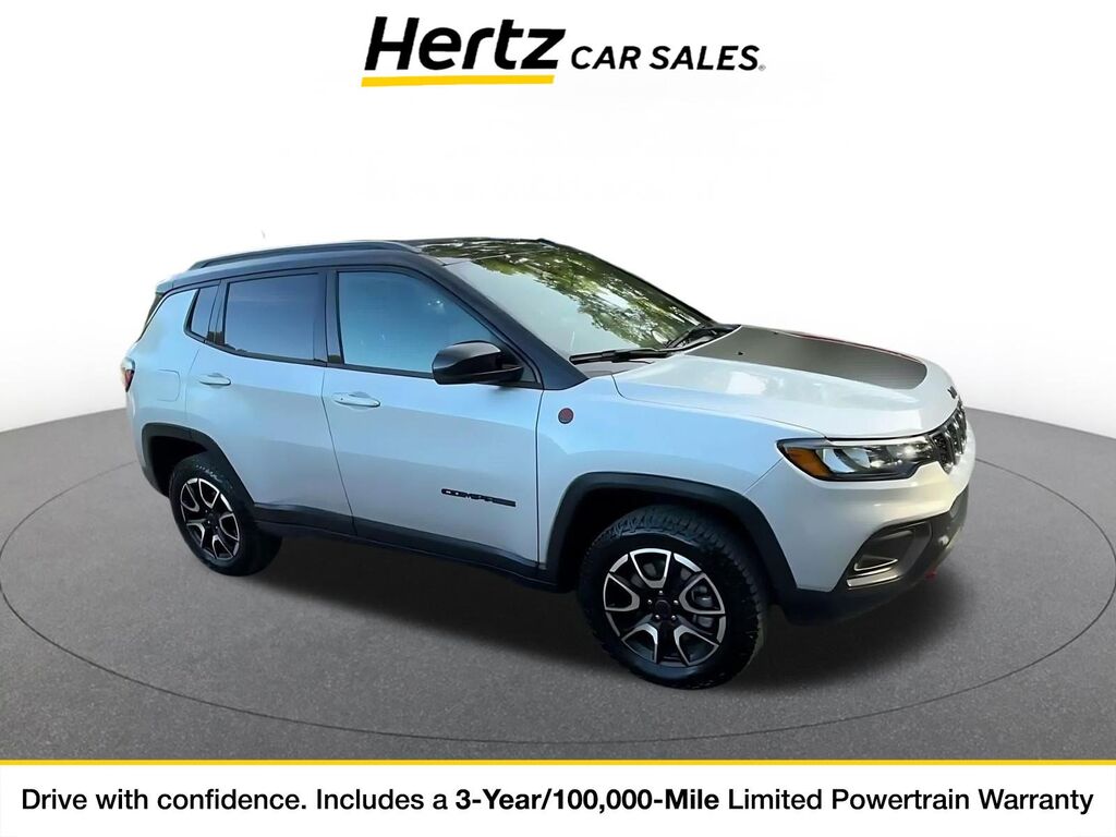 2025 Jeep Compass Trailhawk — photo 1 of 1