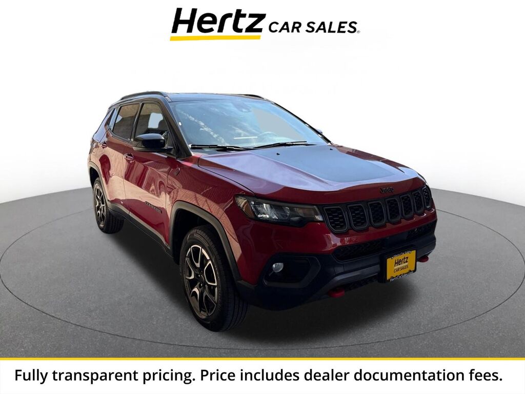 2025 Jeep Compass Trailhawk — photo 1 of 1