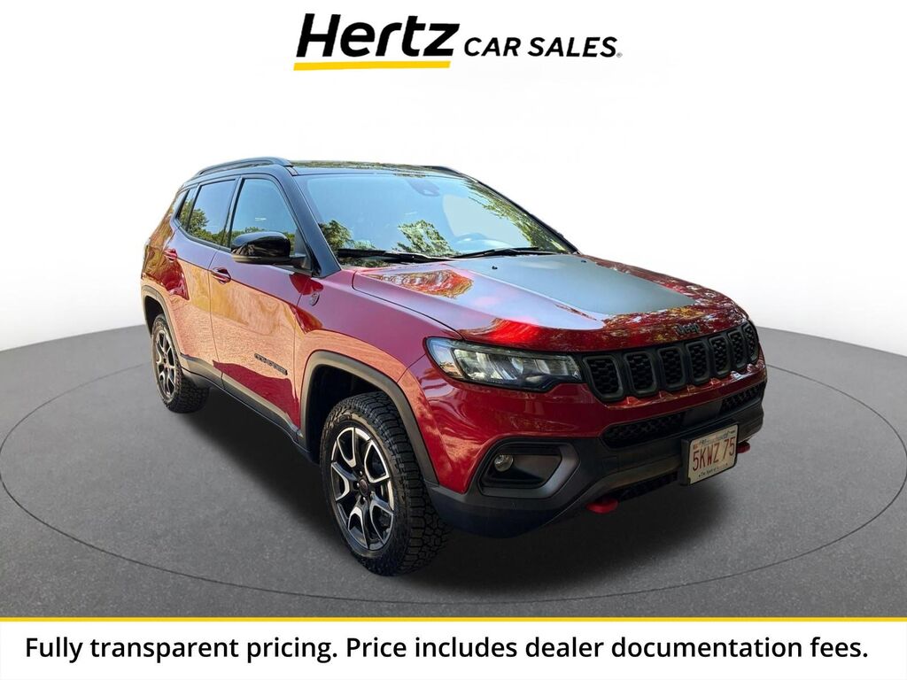 2025 Jeep Compass Trailhawk — photo 1 of 1