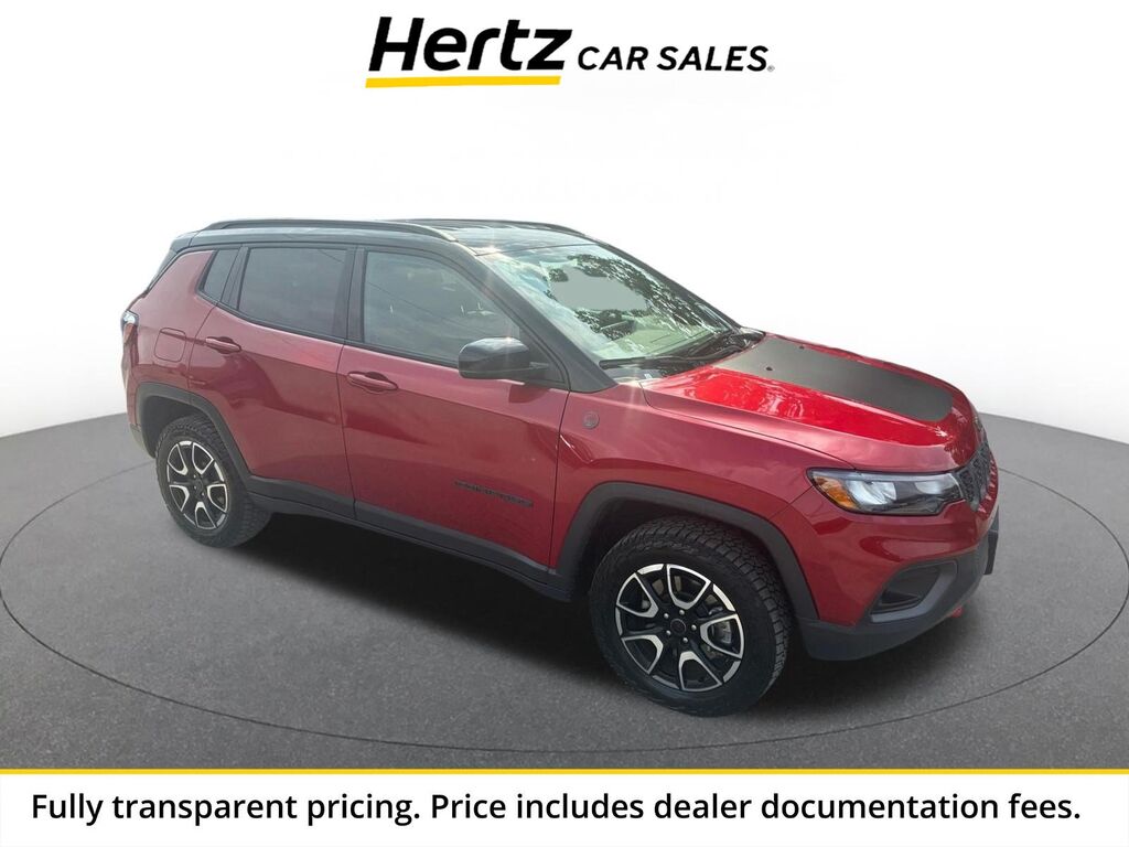 2025 Jeep Compass Trailhawk — photo 1 of 15
