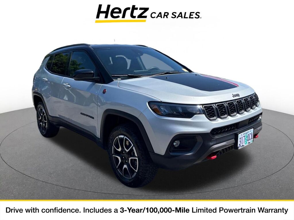 2025 Jeep Compass Trailhawk — photo 1 of 11