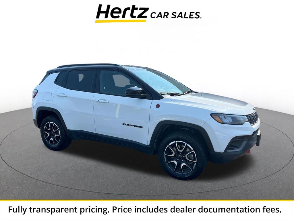 2025 Jeep Compass Trailhawk — photo 1 of 1