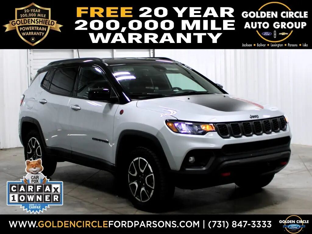 2025 Jeep Compass Trailhawk — photo 1 of 10