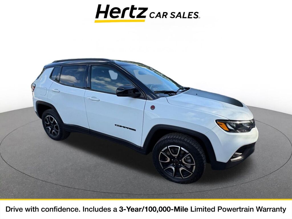 2025 Jeep Compass Trailhawk — photo 1 of 1
