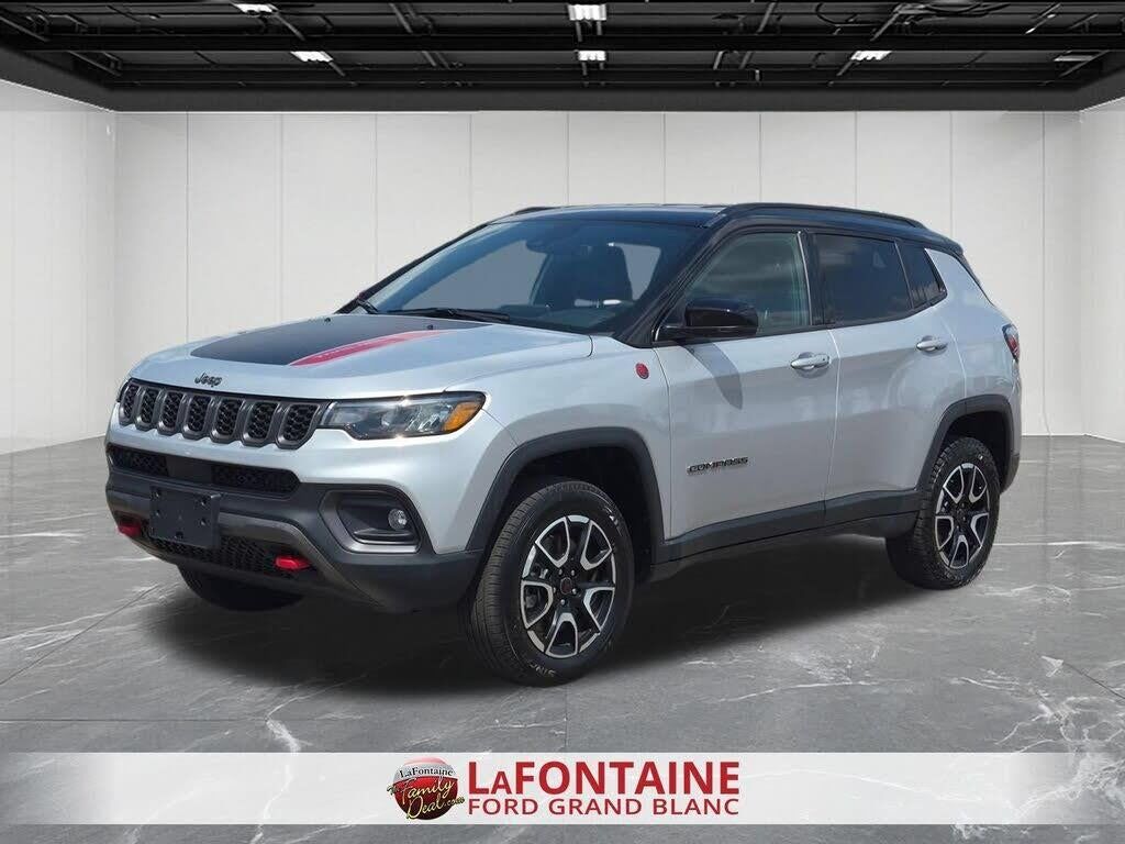 2025 Jeep Compass Trailhawk — photo 1 of 1