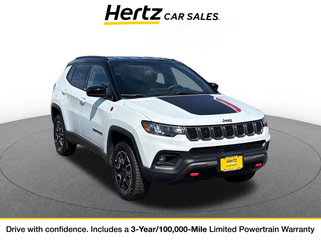 2025 Jeep Compass Trailhawk — photo 1 of 11