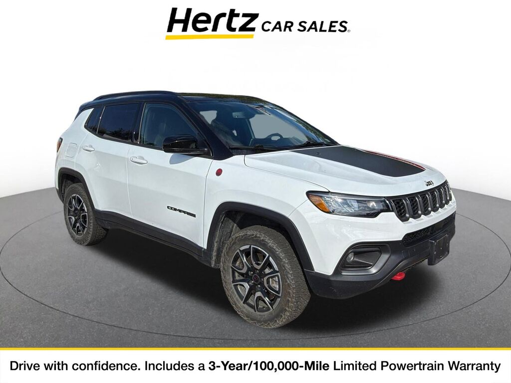 2025 Jeep Compass Trailhawk — photo 1 of 1