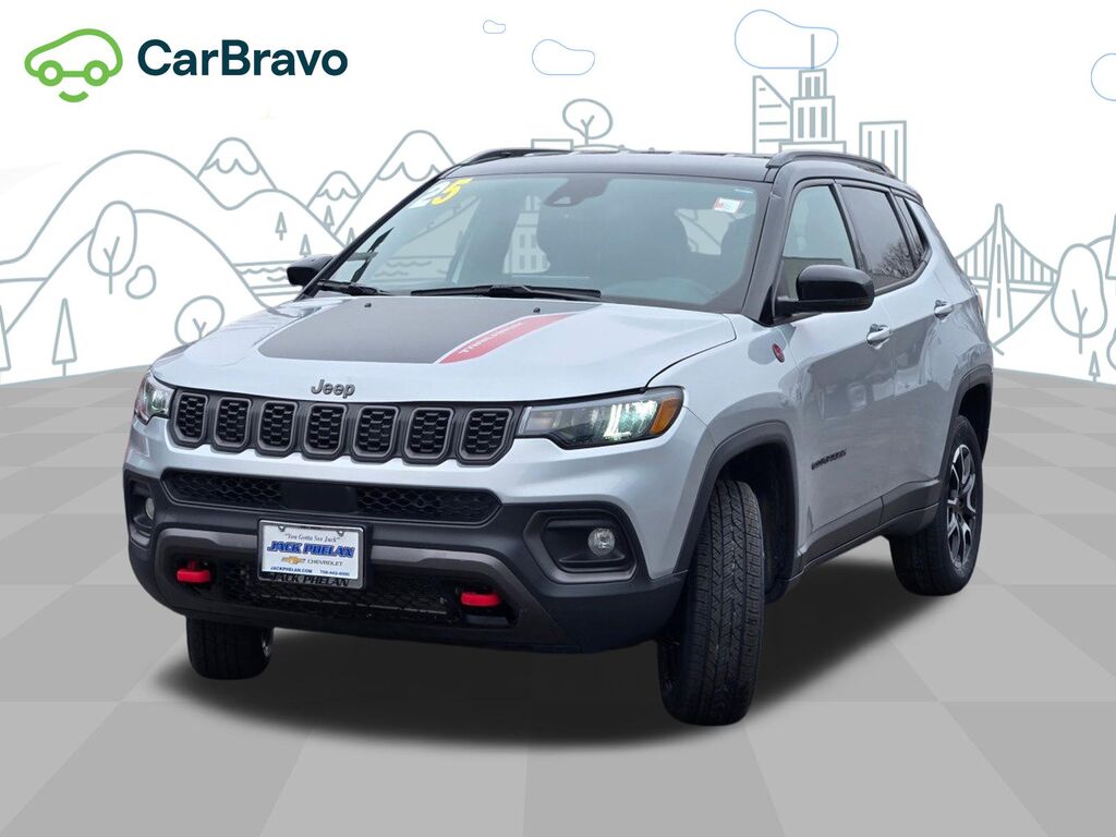 2025 Jeep Compass Trailhawk 4x4 — photo 1 of 6