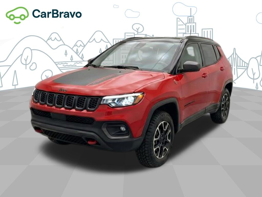 2025 Jeep Compass Trailhawk 4x4 — photo 1 of 6