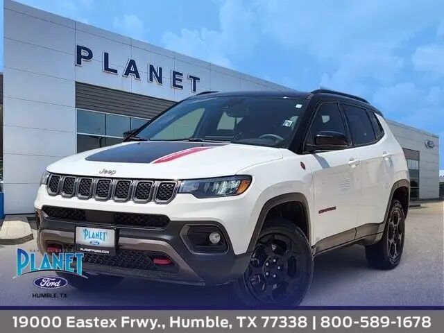 2024 Jeep Compass Trailhawk — photo 1 of 169