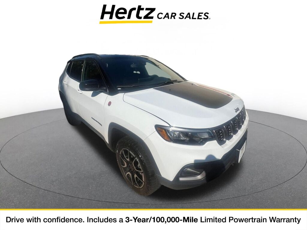 2025 Jeep Compass Trailhawk — photo 1 of 11