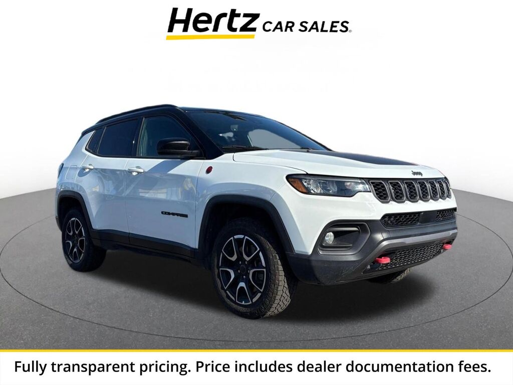 2025 Jeep Compass Trailhawk — photo 1 of 13
