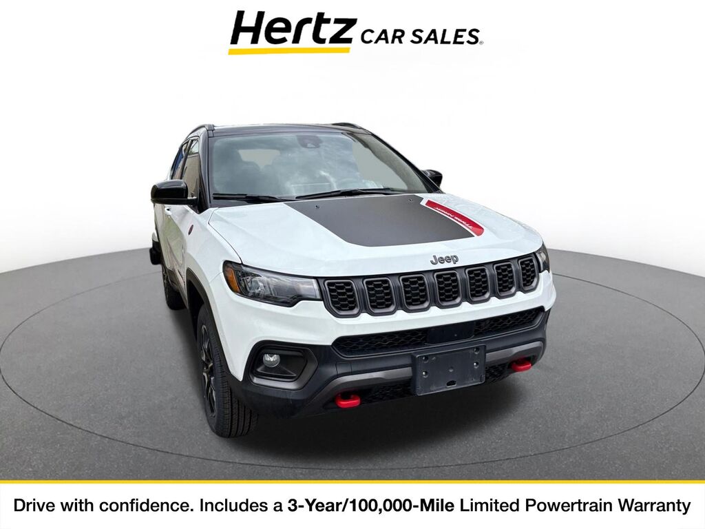 2025 Jeep Compass Trailhawk — photo 1 of 11