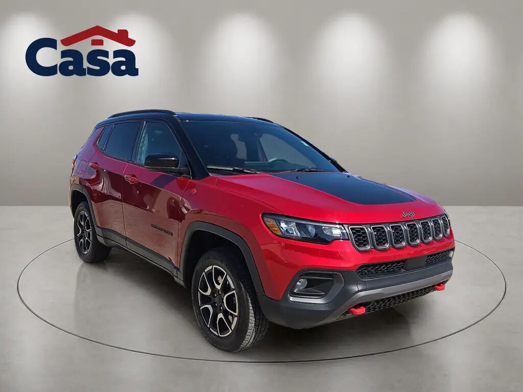 2025 Jeep Compass Trailhawk — photo 1 of 21
