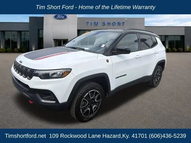 2025 Jeep Compass Trailhawk