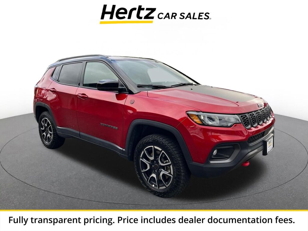 2025 Jeep Compass Trailhawk — photo 1 of 20