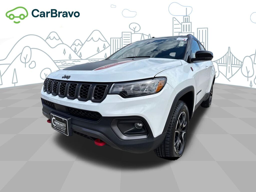 2025 Jeep Compass Trailhawk 4x4 — photo 1 of 6