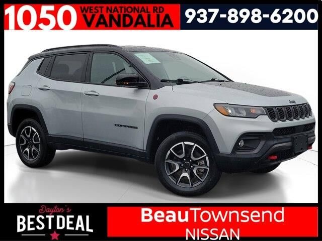2025 Jeep Compass Trailhawk — photo 1 of 21