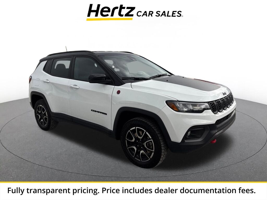 2025 Jeep Compass Trailhawk — photo 1 of 1