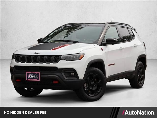 2023 Jeep Compass Trailhawk — photo 1 of 41