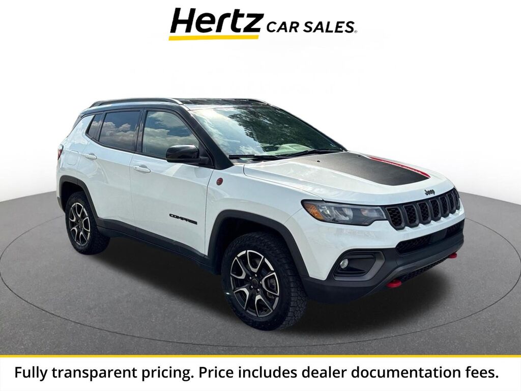 2025 Jeep Compass Trailhawk — photo 1 of 1