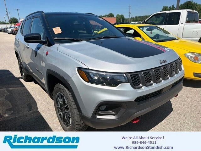 2025 Jeep Compass Trailhawk