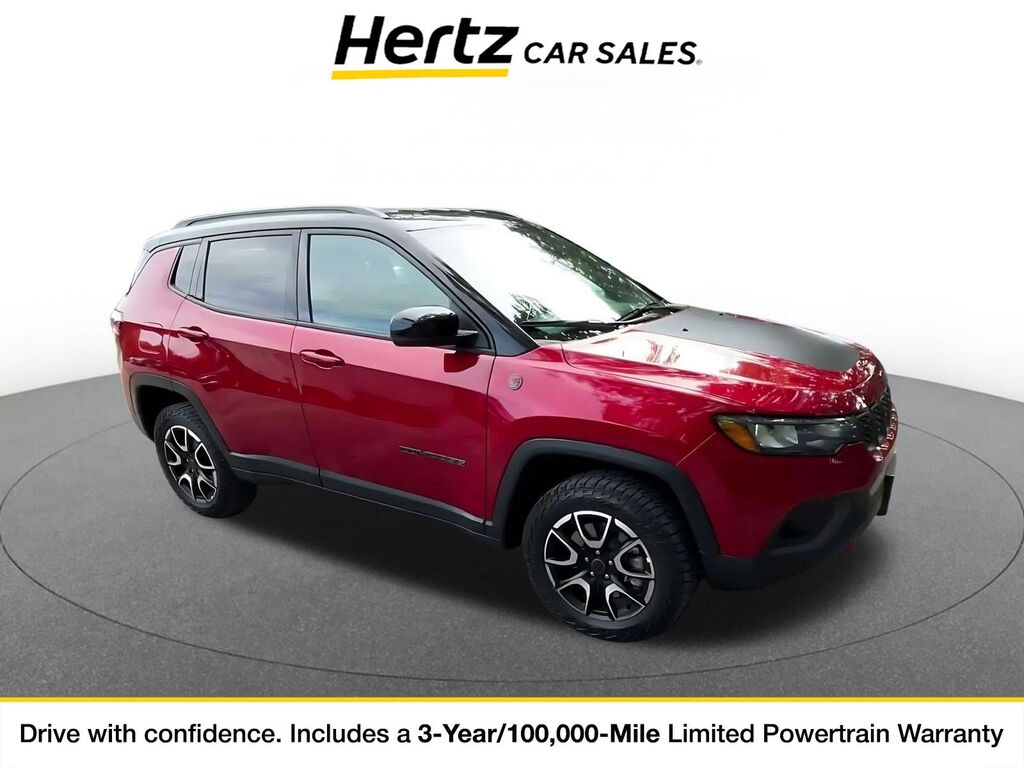 2025 Jeep Compass Trailhawk — photo 1 of 11