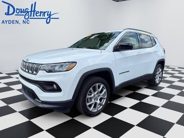 2022 Jeep Compass Latitude Lux