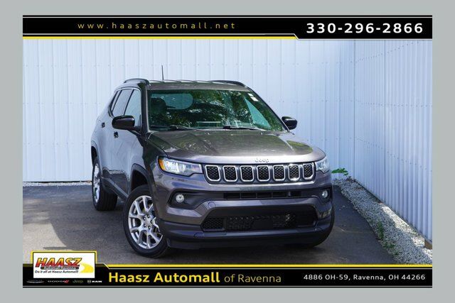 2023 Jeep Compass Latitude Lux
