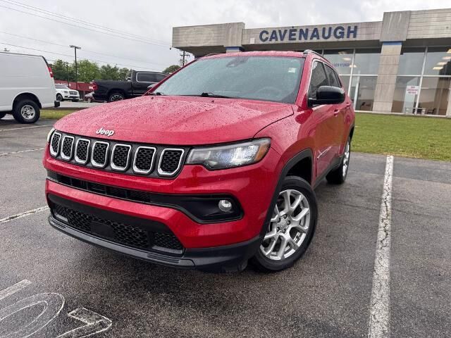 2023 Jeep Compass Latitude Lux