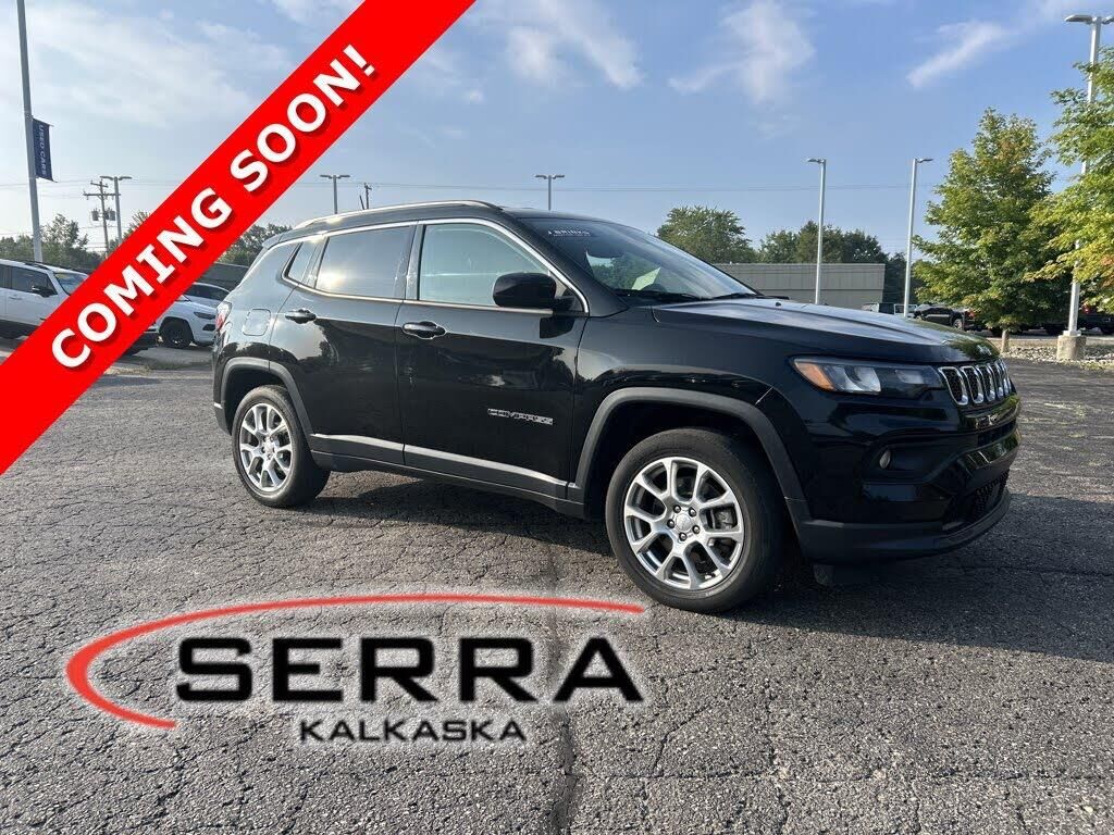 2023 Jeep Compass Latitude Lux — photo 1 of 1