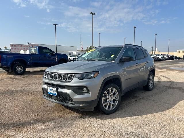 2024 Jeep Compass Latitude Lux