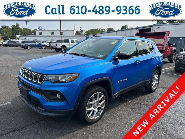 2023 Jeep Compass Latitude Lux