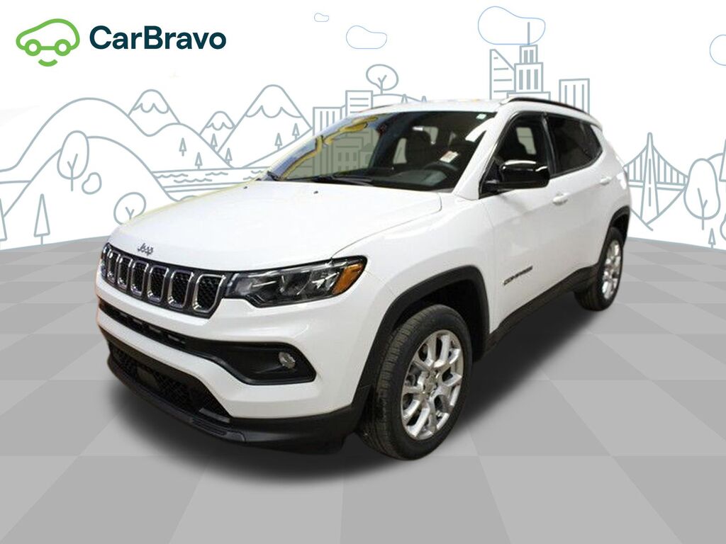2023 Jeep Compass Latitude Lux FWD — photo 1 of 7