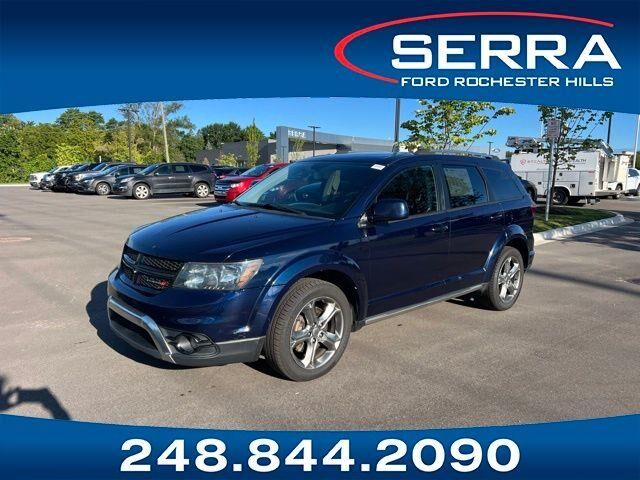 2018 Dodge Journey Crossroad — photo 1 of 13