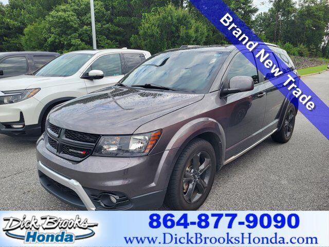 2020 Dodge Journey Crossroad FWD — photo 1 of 10