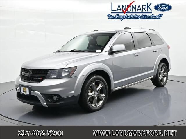 2017 Dodge Journey Crossroad — photo 1 of 12