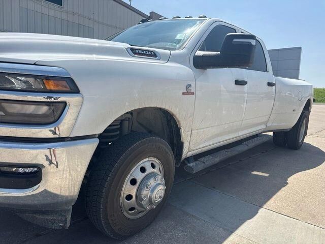 2025 Ram 3500 Tradesman — photo 1 of 37