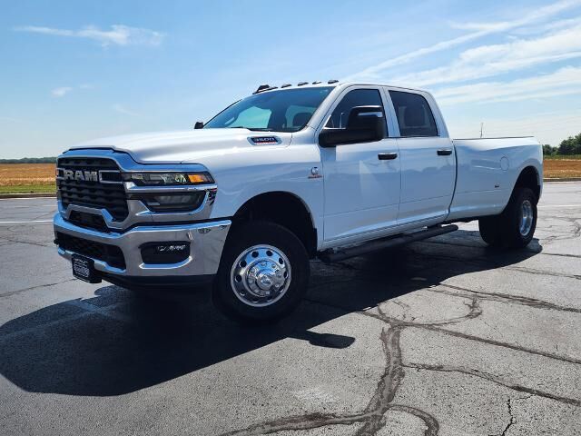 2026 Ram 3500 Tradesman — photo 1 of 13
