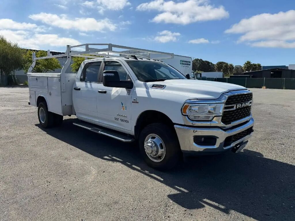 2024 Ram 3500 Big Horn — photo 1 of 8