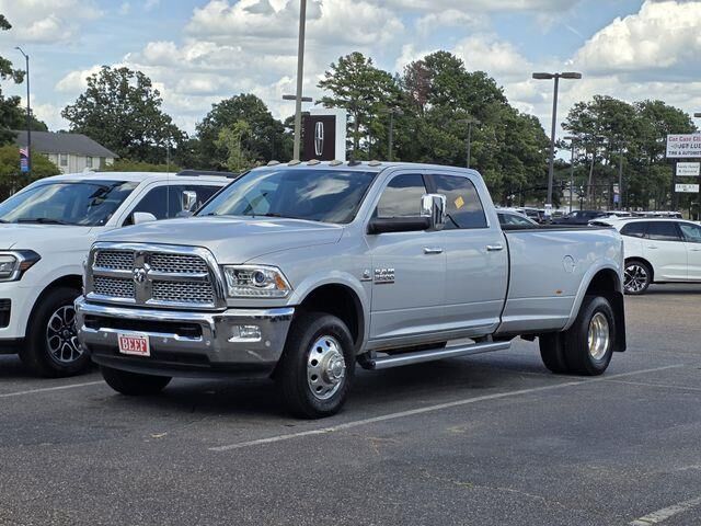 2017 Ram 3500 Laramie — photo 1 of 2