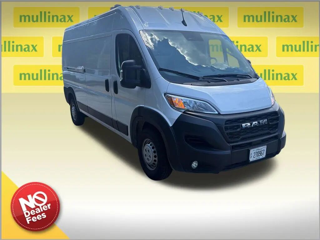 2025 Ram ProMaster Tradesman 2500 — photo 1 of 33
