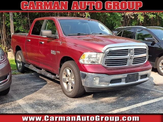 2015 Ram 1500 SLT — photo 1 of 8
