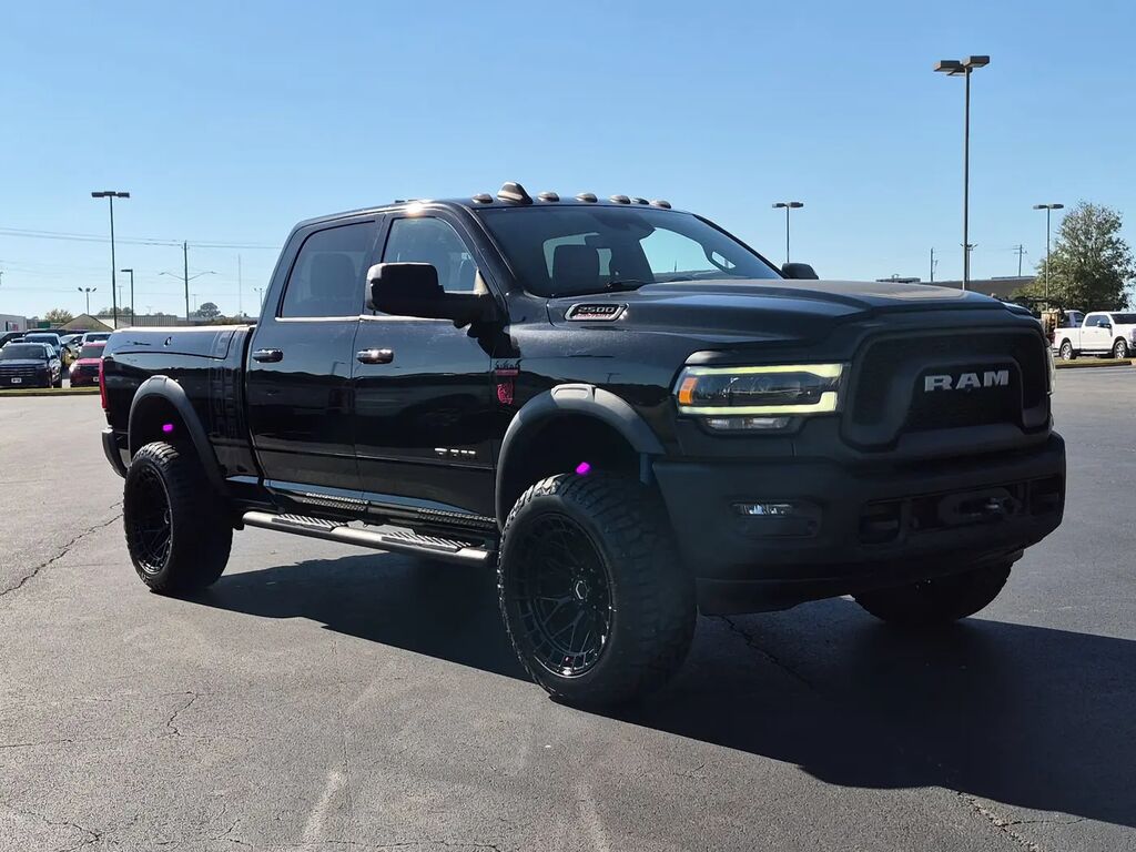 2020 Ram 2500 Power Wagon — photo 1 of 13